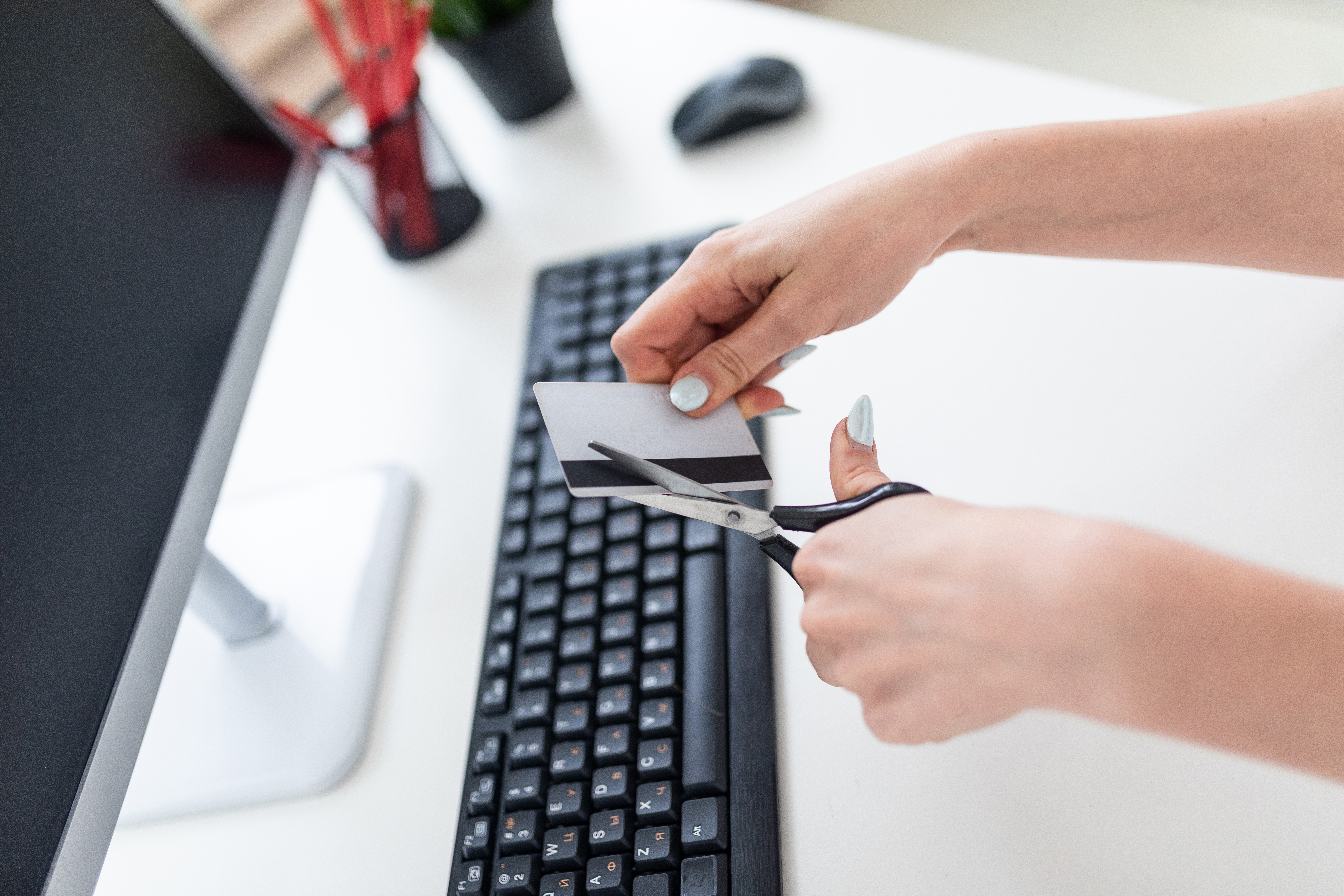 Homebuyer making stable financial choices and avoiding new debt